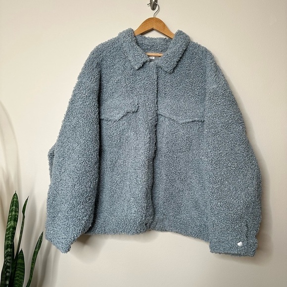 GOOD AMERICAN Oversize Fleece
Trucker Jacket blue sherling 4x/5x NWT - Picture 4 of 13
